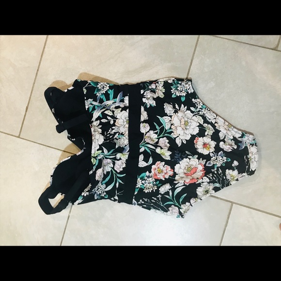 Bathing suit - Picture 3 of 4